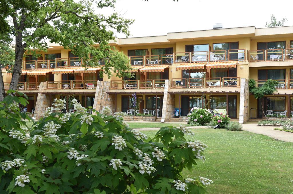 Les Magnolias Hotel Primorsko Eksteriør bilde