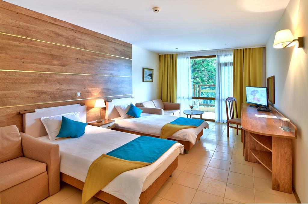 Les Magnolias Hotel Primorsko Eksteriør bilde